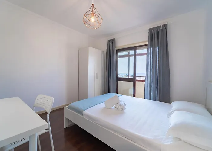 Feliciano Ramos 2 - T4 Familiar Perto Do Centro Da - * ブラガ